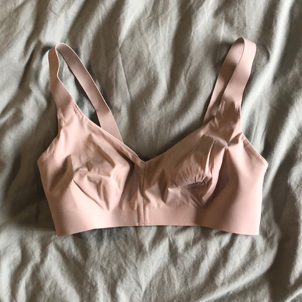 Lululemon nude coloured ‘like nothing bra’